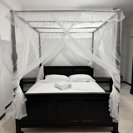 La Fiesta Bed & Breakfast Weligama Exterior foto
