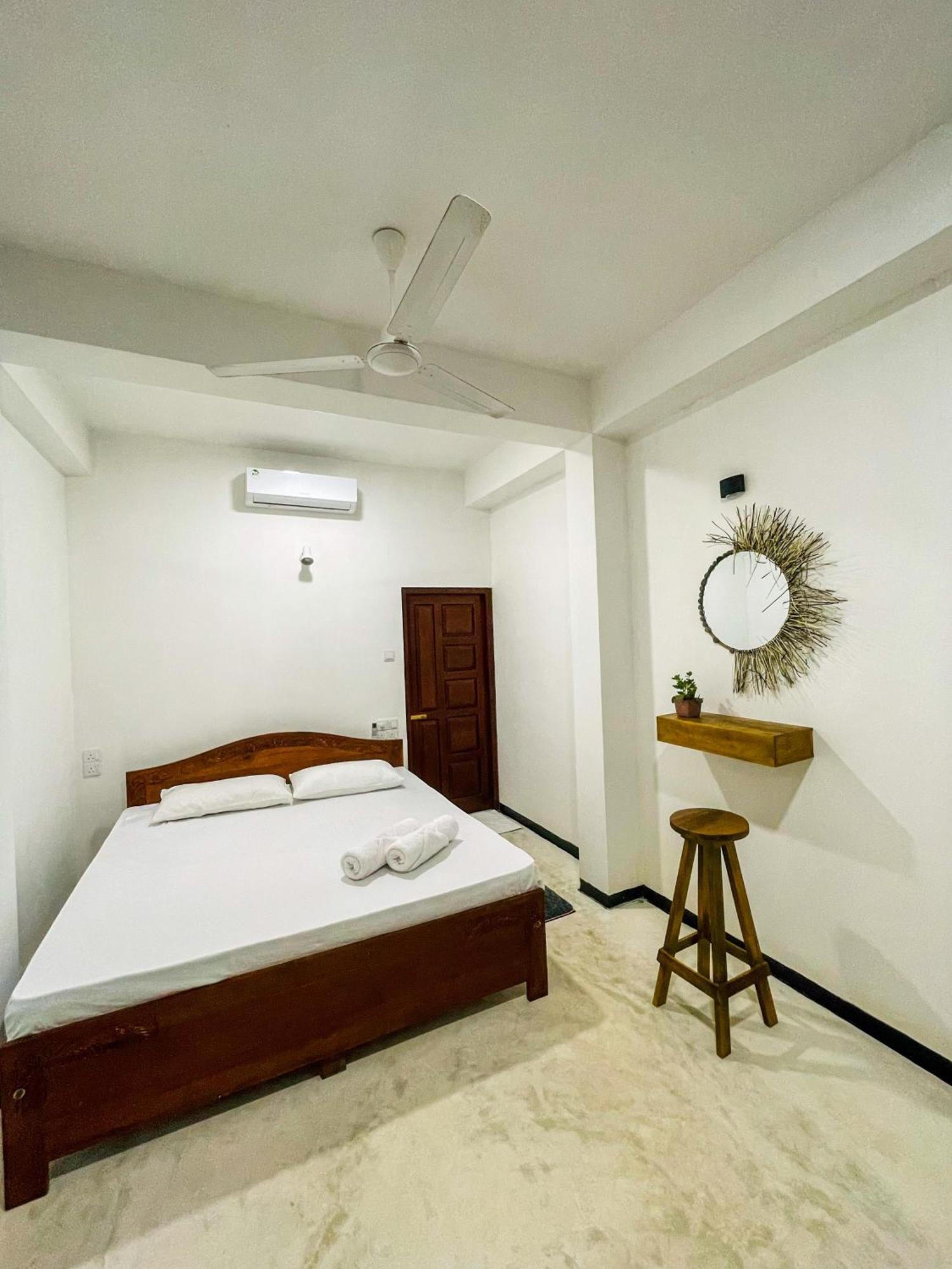 La Fiesta Bed & Breakfast Weligama Cameră foto